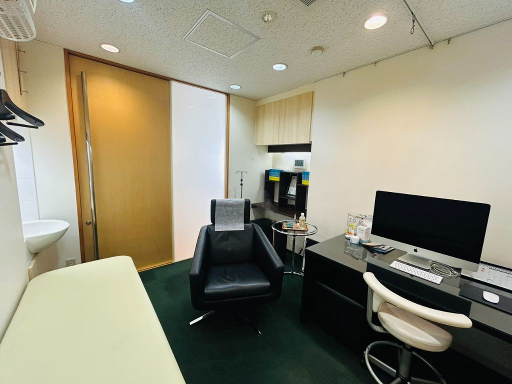 サーチュインクリニック東京院 診察室